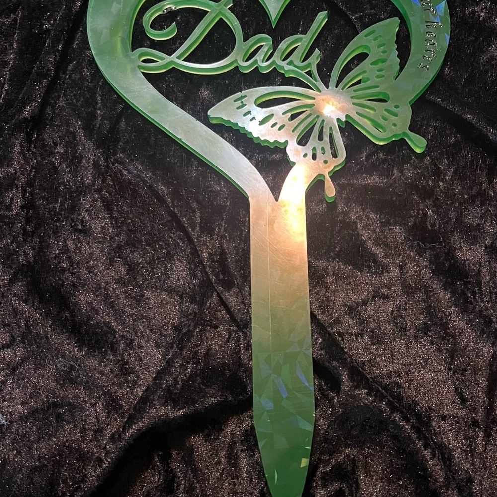Honor His Legacy: Custom Resin Dad Grave Marker Stakes – A Heartfelt Tribute